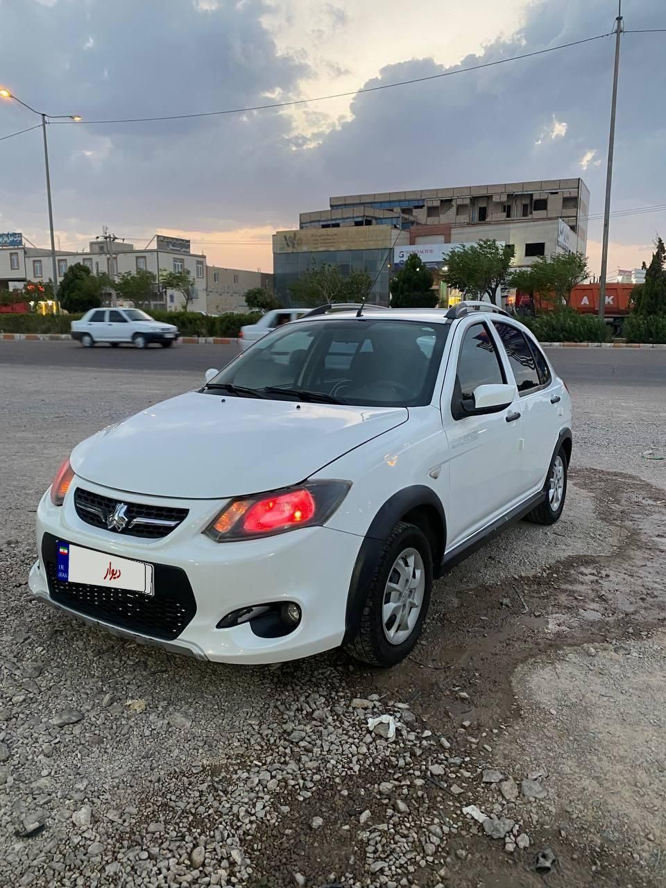 خودرو کوییک، معمولی آگهی ann_18705117