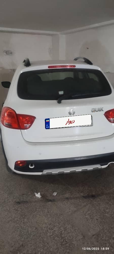 خودرو کوییک، معمولی آگهی ann_18705182