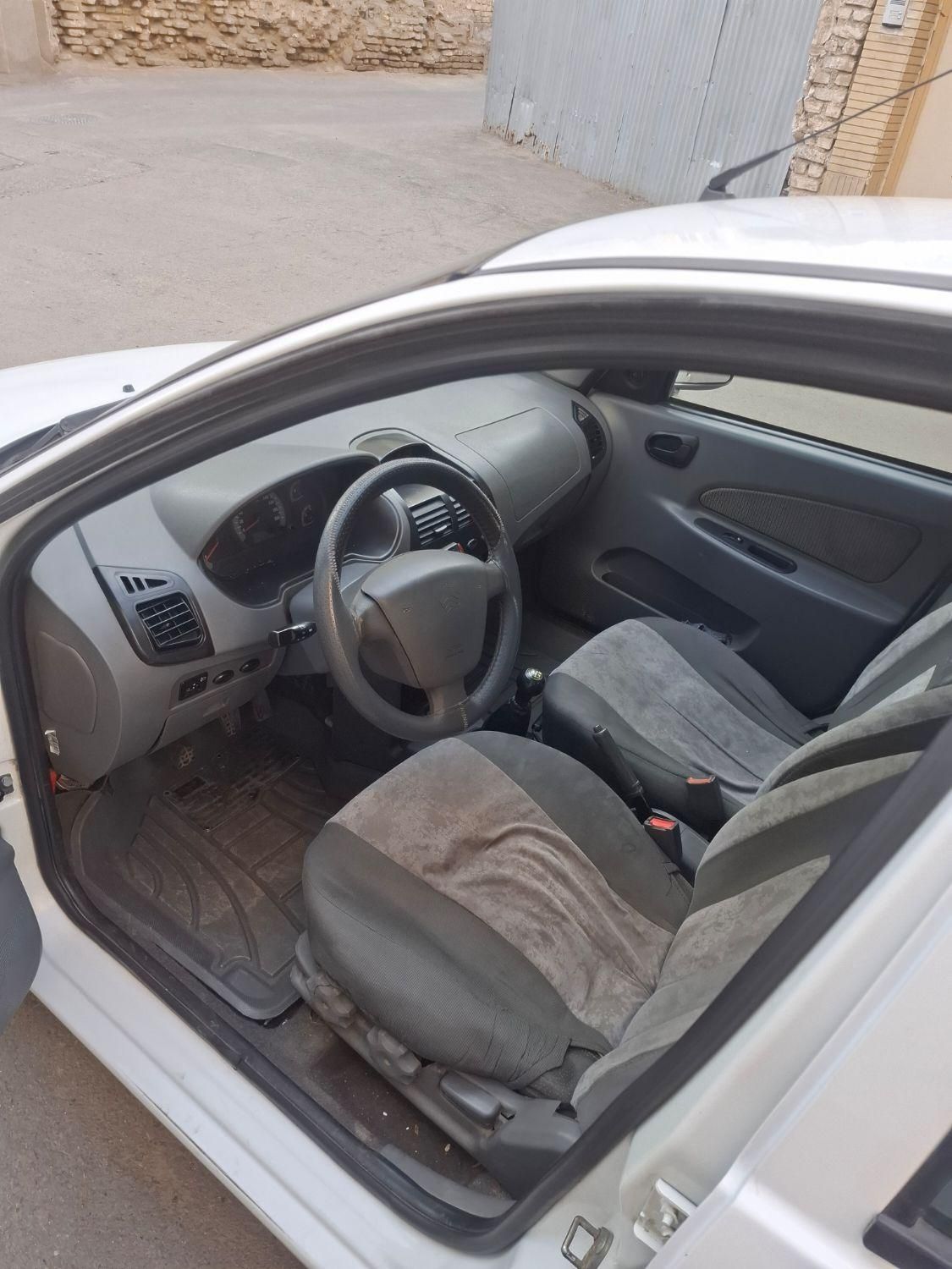 تیبا صندوق دار SX - 1400