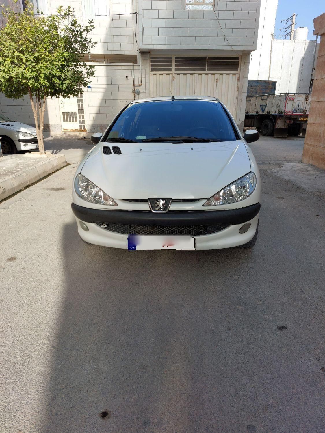 خودرو پژو، ۲۰۶ صندوق دار آگهی ann_18705898