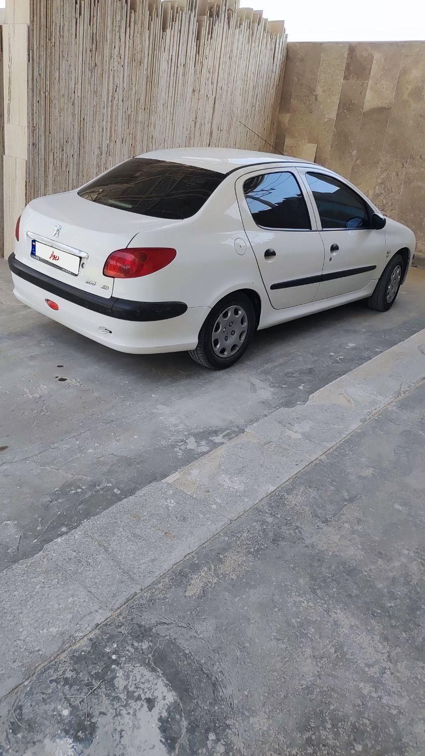 پژو ۲۰۶ صندوق دار v8 - 1395