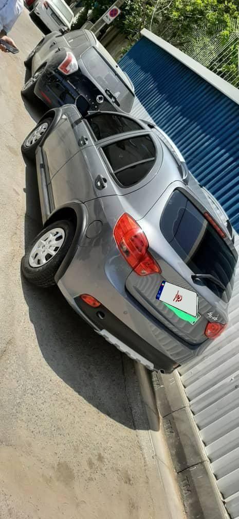 خودرو کوییک، معمولی آگهی ann_18706951