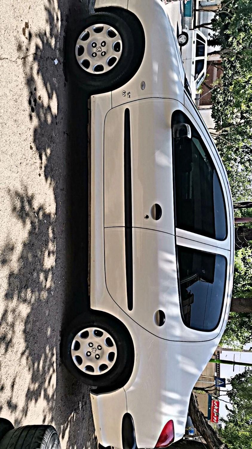 پژو ۲۰۶ صندوق دار v8 - 1395