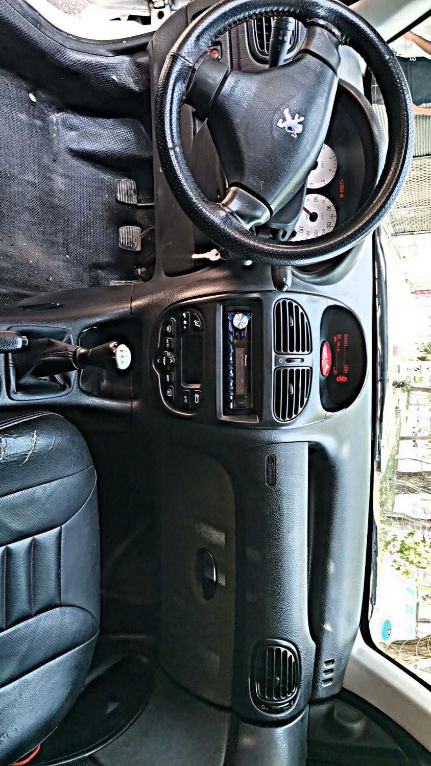 پژو ۲۰۶ صندوق دار v8 - 1395