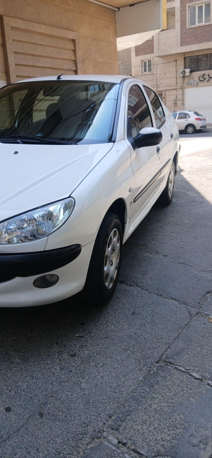 پژو ۲۰۶ صندوق دار v8 - 1390