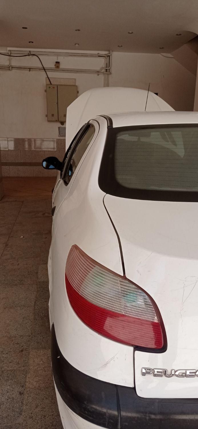 پژو ۲۰۶ صندوق دار v8 - 1389