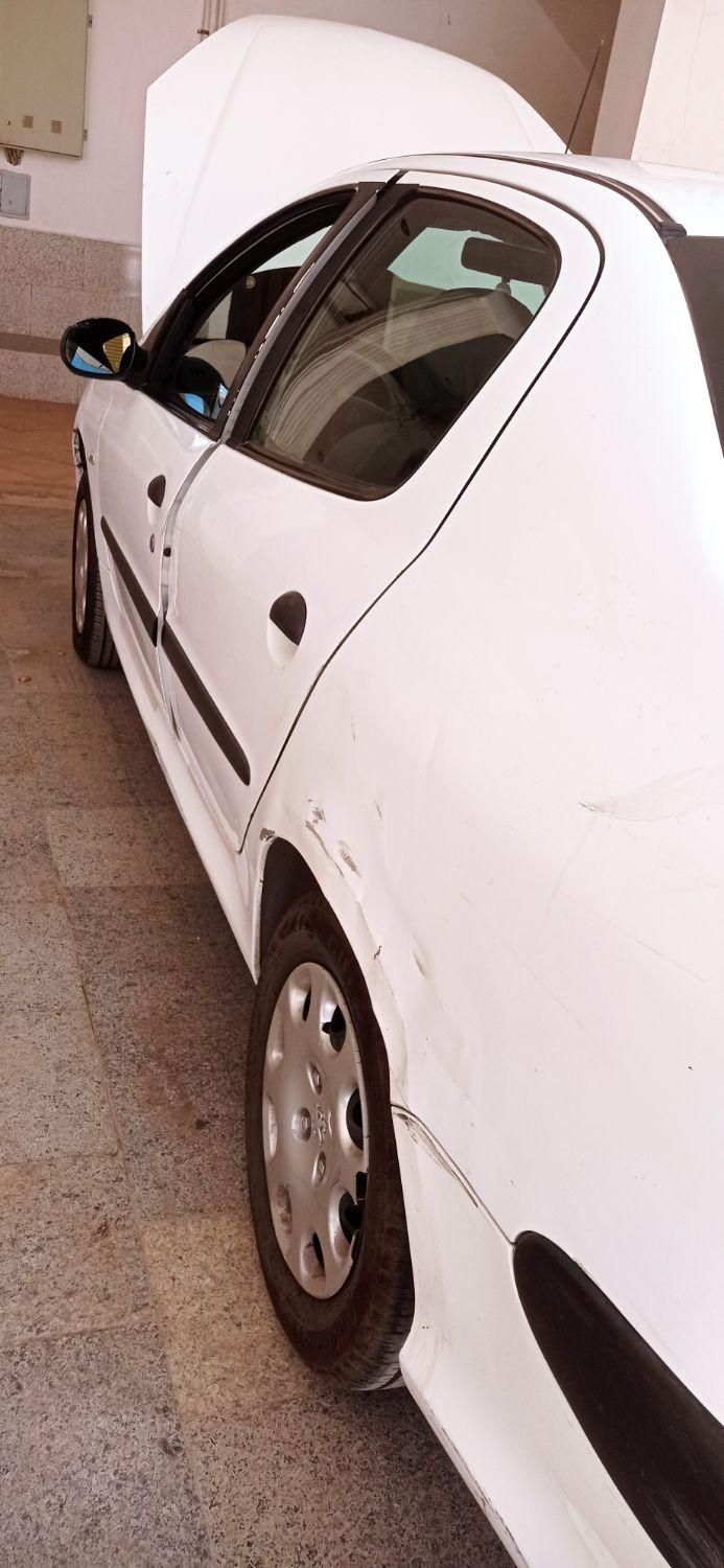 پژو ۲۰۶ صندوق دار v8 - 1389