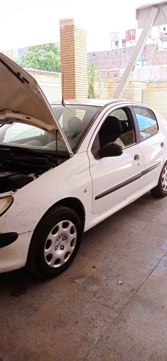پژو ۲۰۶ صندوق دار v8 - 1389
