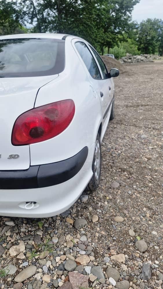 پژو ۲۰۶ صندوق دار v8 - 1396
