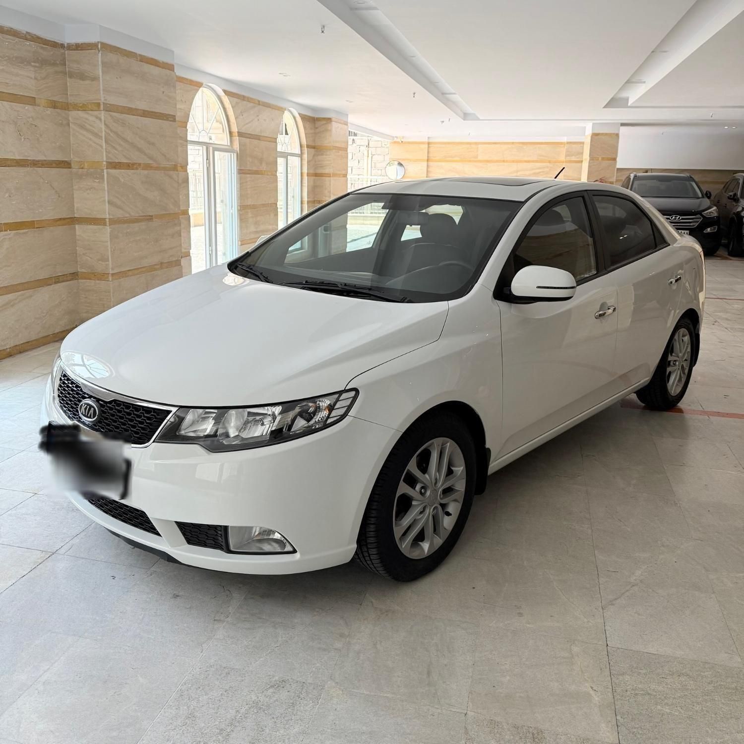 خودرو کیا، سراتو مونتاژ آگهی ann_18707781