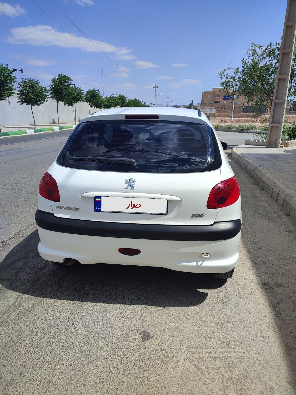 پژو 206 تیپ 3 - 1394
