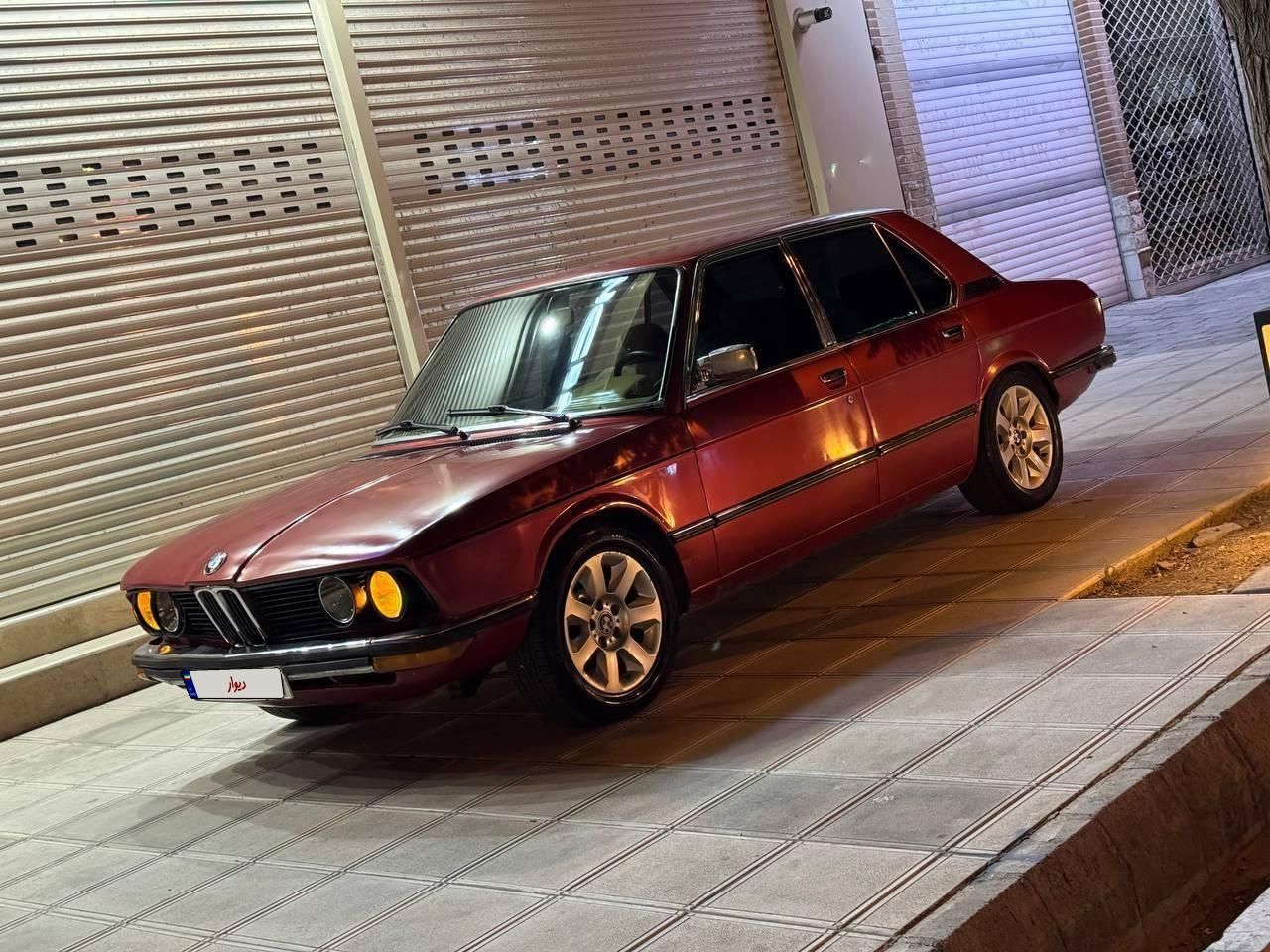 ب ام و سری 5 518i - 1402