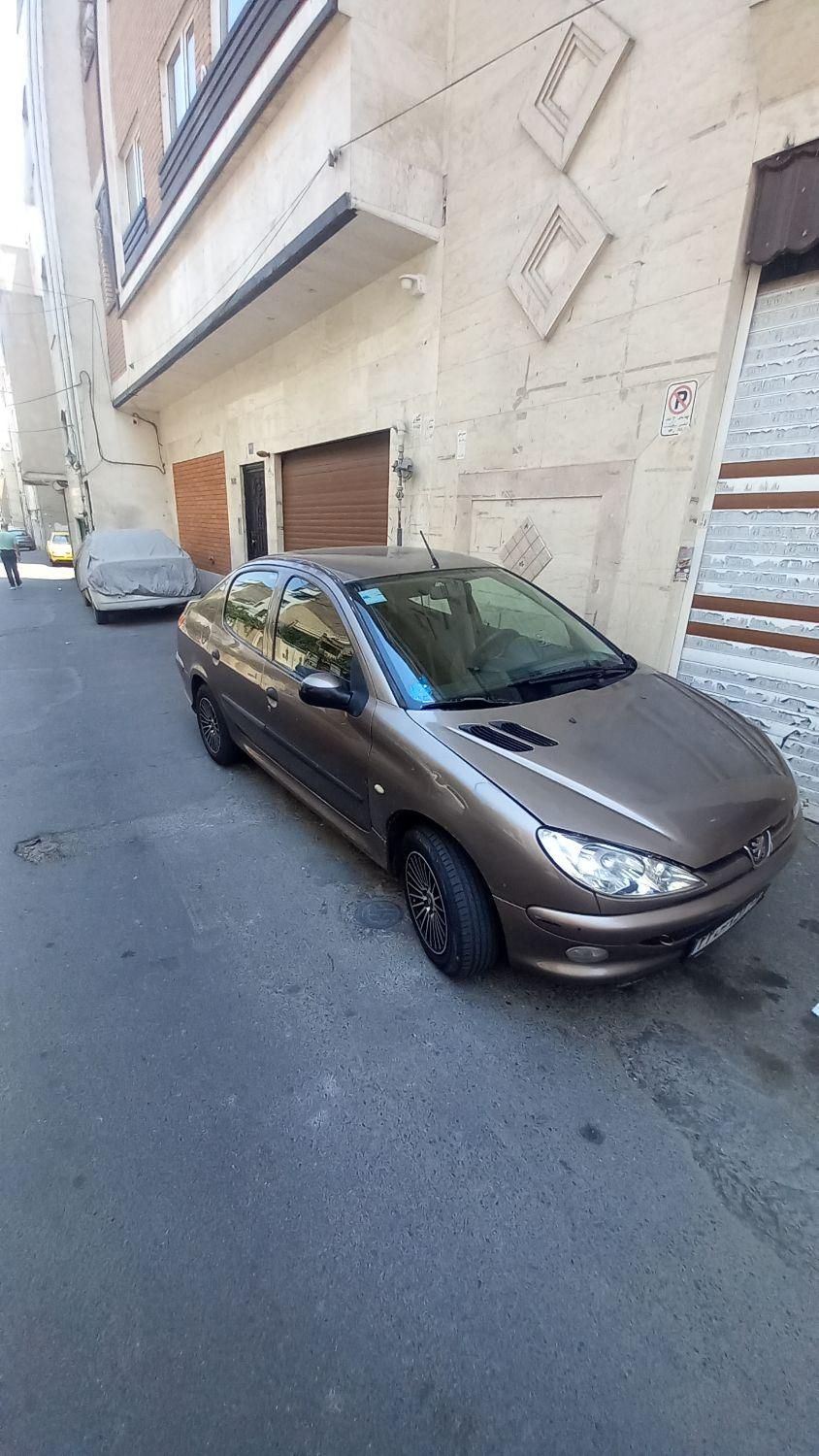 پژو ۲۰۶ صندوق دار v8 - 1393