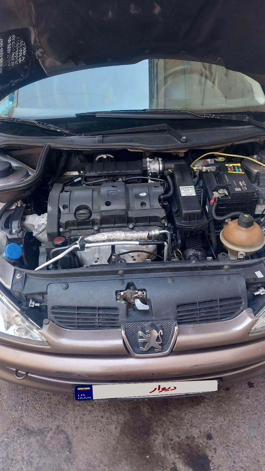 پژو ۲۰۶ صندوق دار v8 - 1393