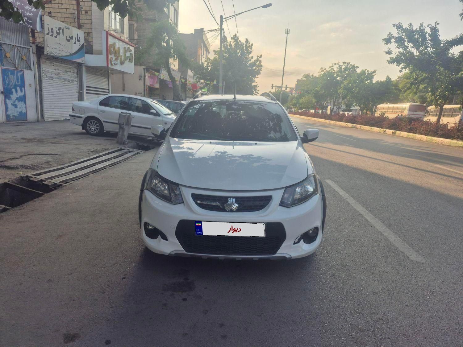 خودرو کوییک، معمولی آگهی ann_18709514