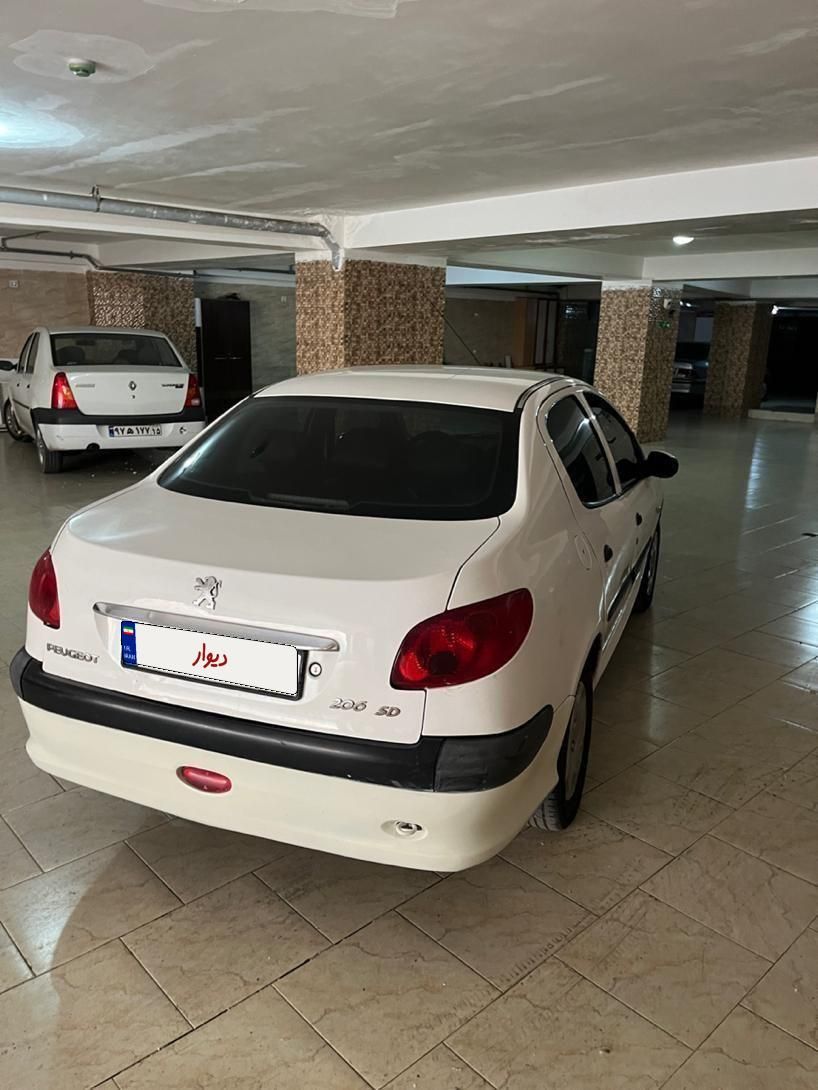 پژو ۲۰۶ صندوق دار v8 - 1390