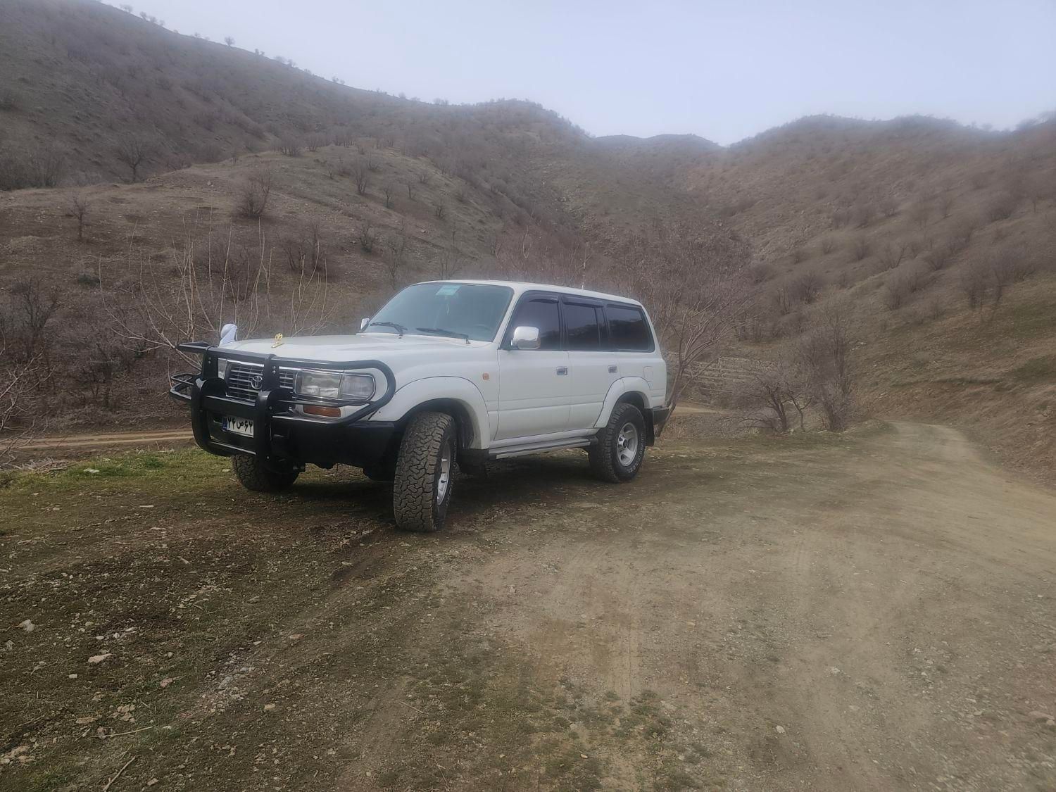 تویوتا کمری XLE - 1402