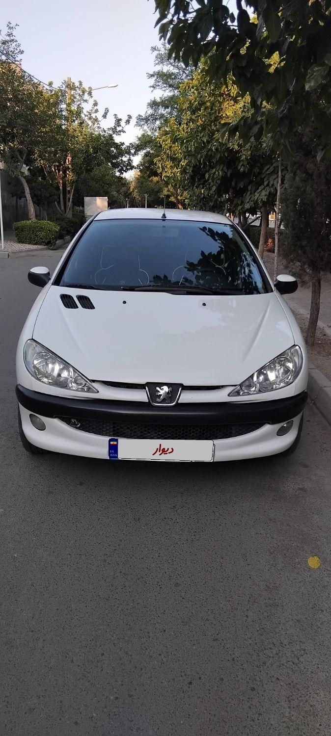 خودرو پژو، ۲۰۶ صندوق دار آگهی ann_18710021