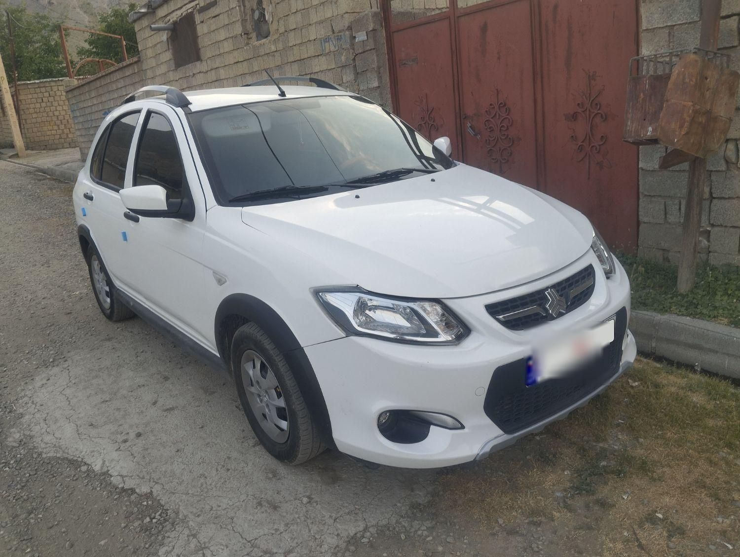 خودرو کوییک، معمولی آگهی ann_18710844