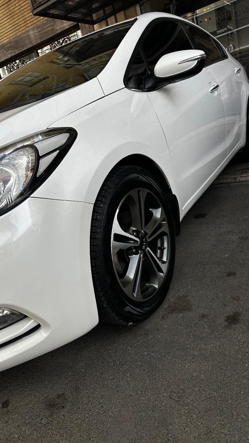 کیا سراتو 2.0 لیتر اتوماتیک GT لاین - 2015