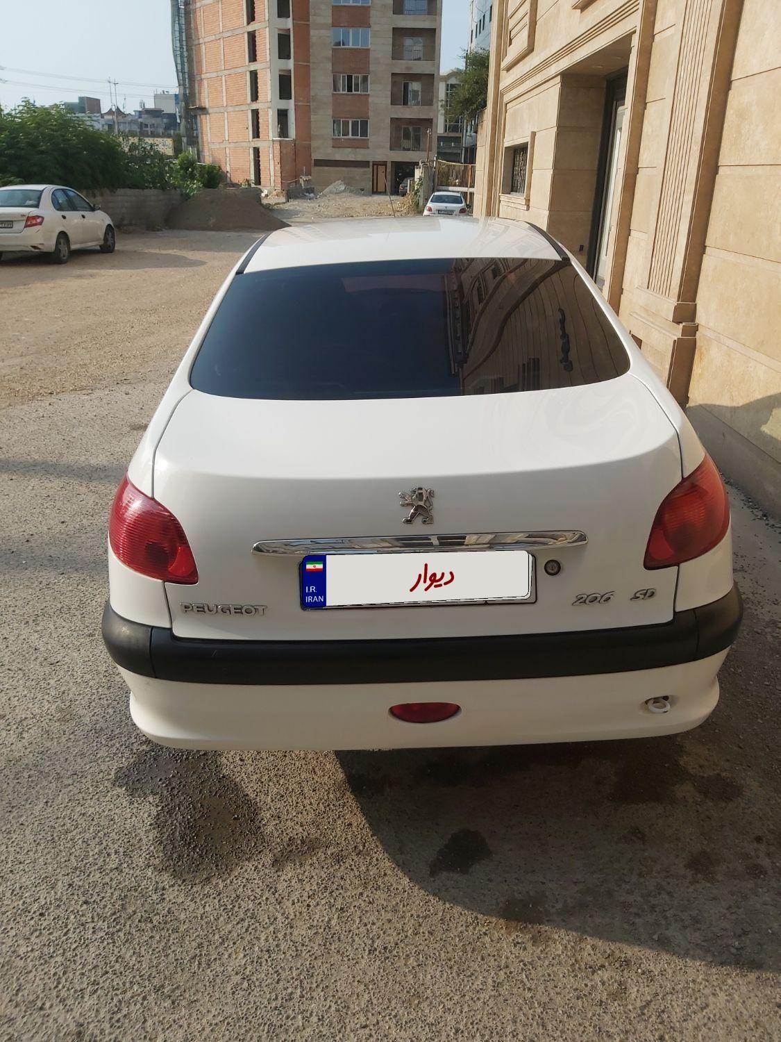 پژو ۲۰۶ صندوق دار v8 - 1398