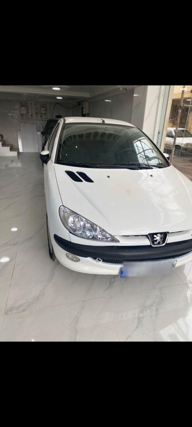 پژو ۲۰۶ صندوق دار v8 - 1393