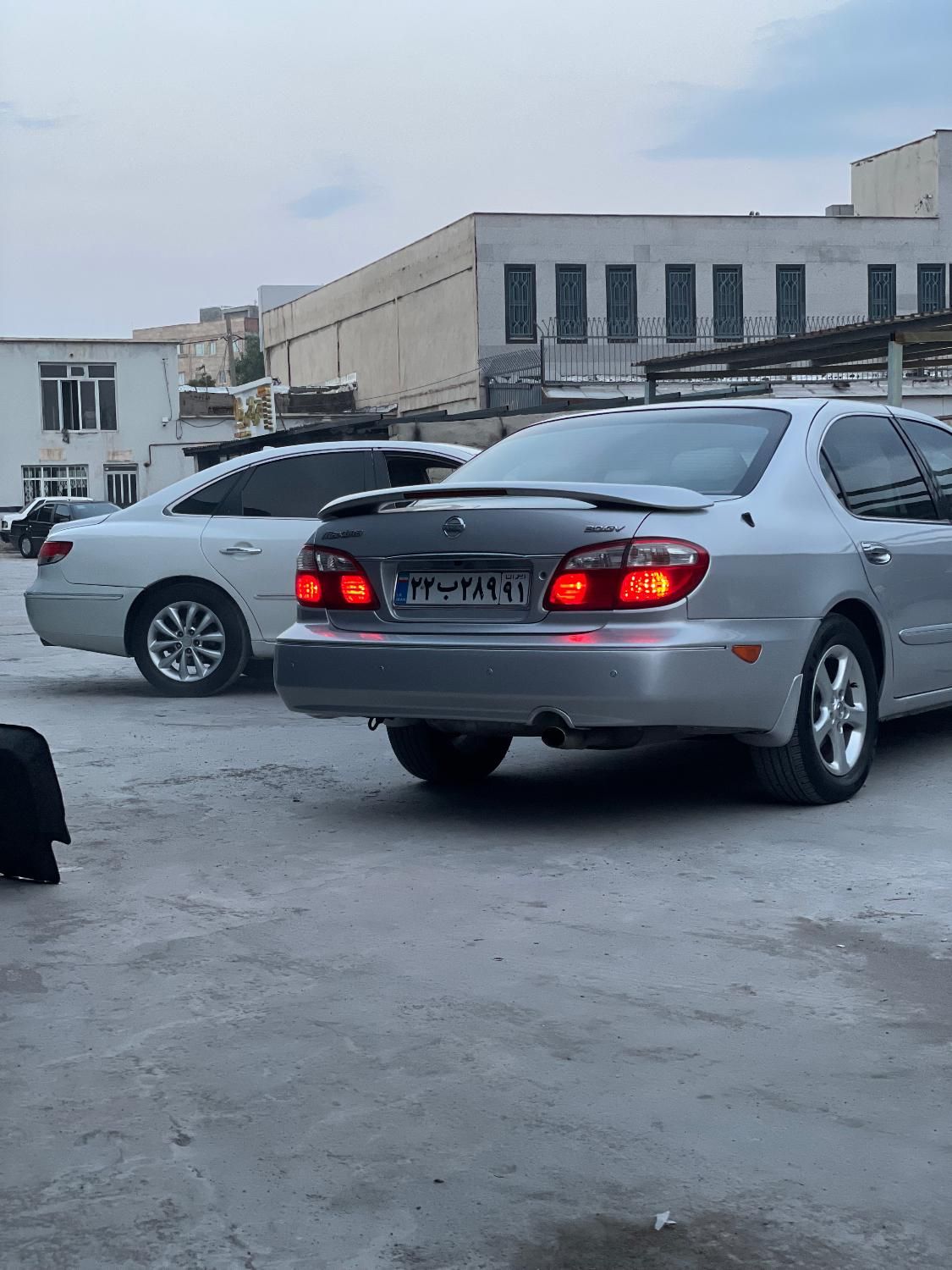 نیسان ماکسیما دنده‌ای - 1384