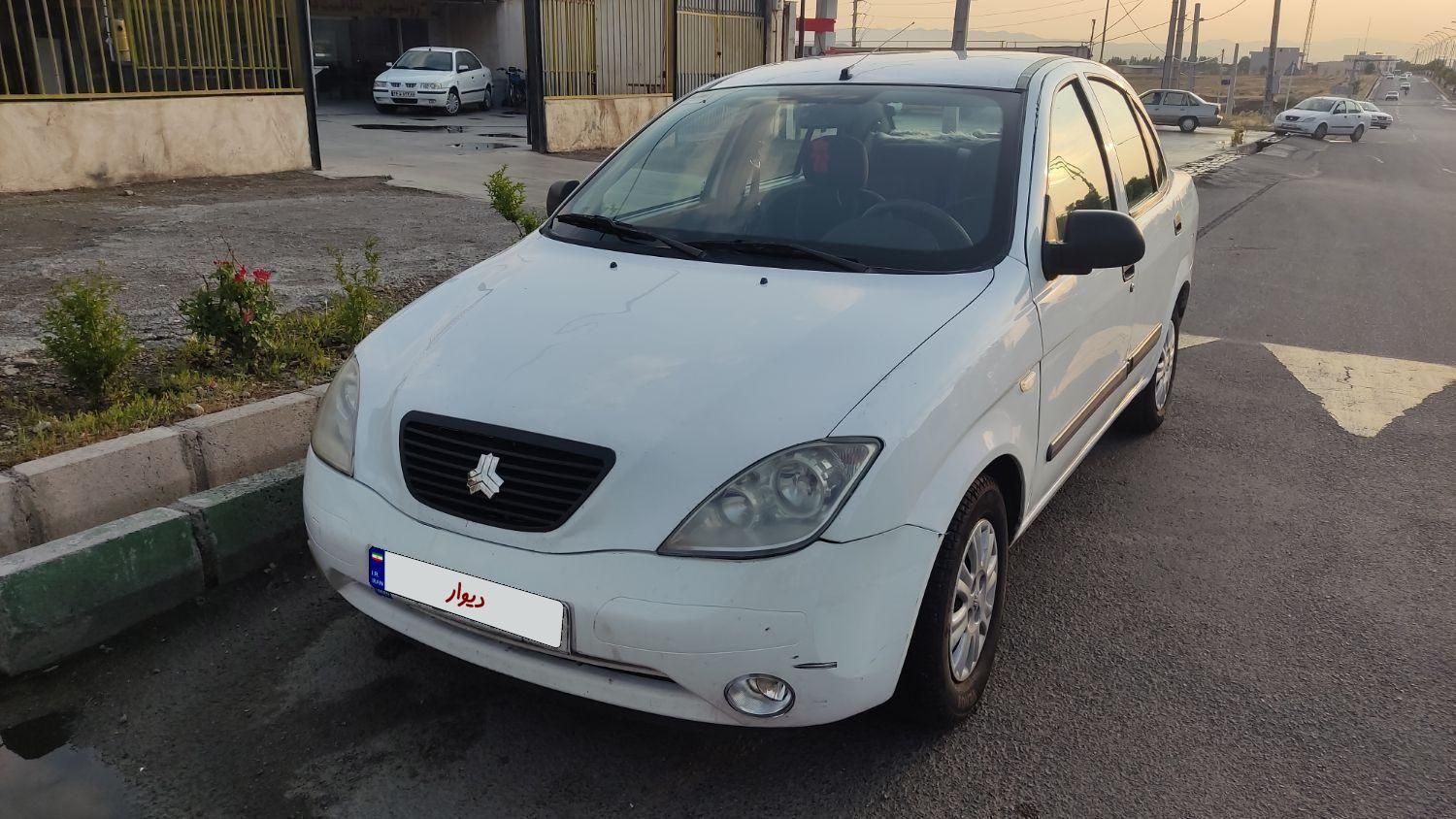 تیبا صندوق دار SX - 1395