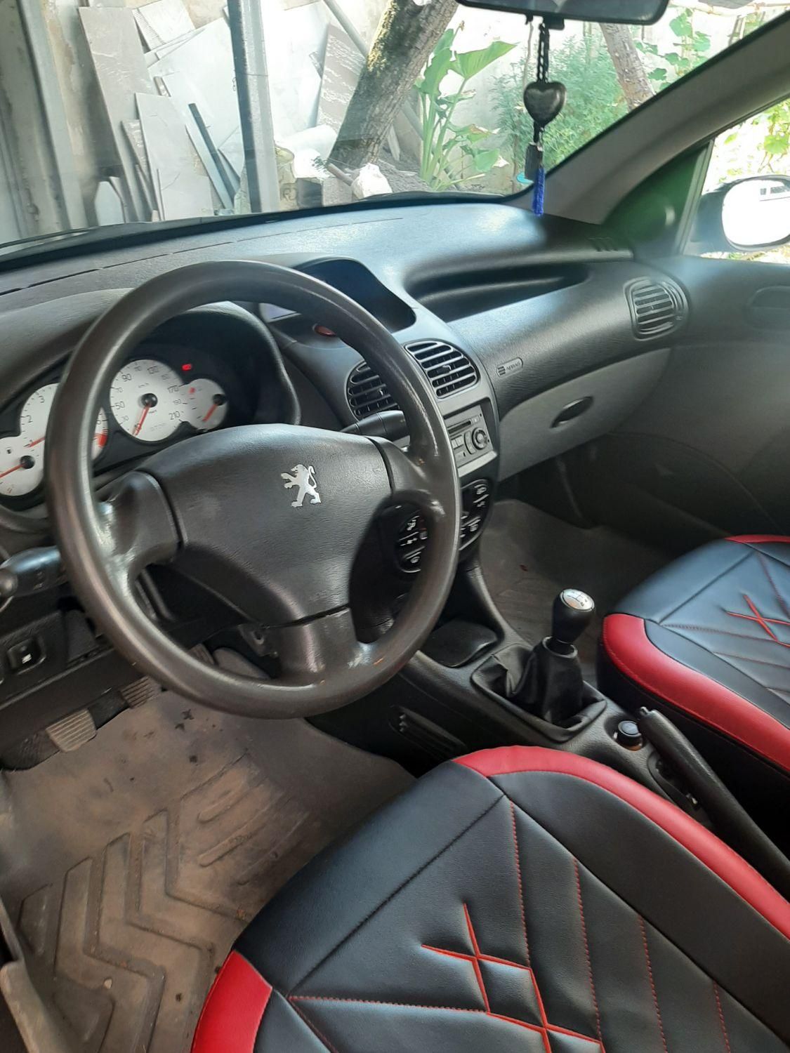 پژو ۲۰۶ صندوق دار v8 - 1395