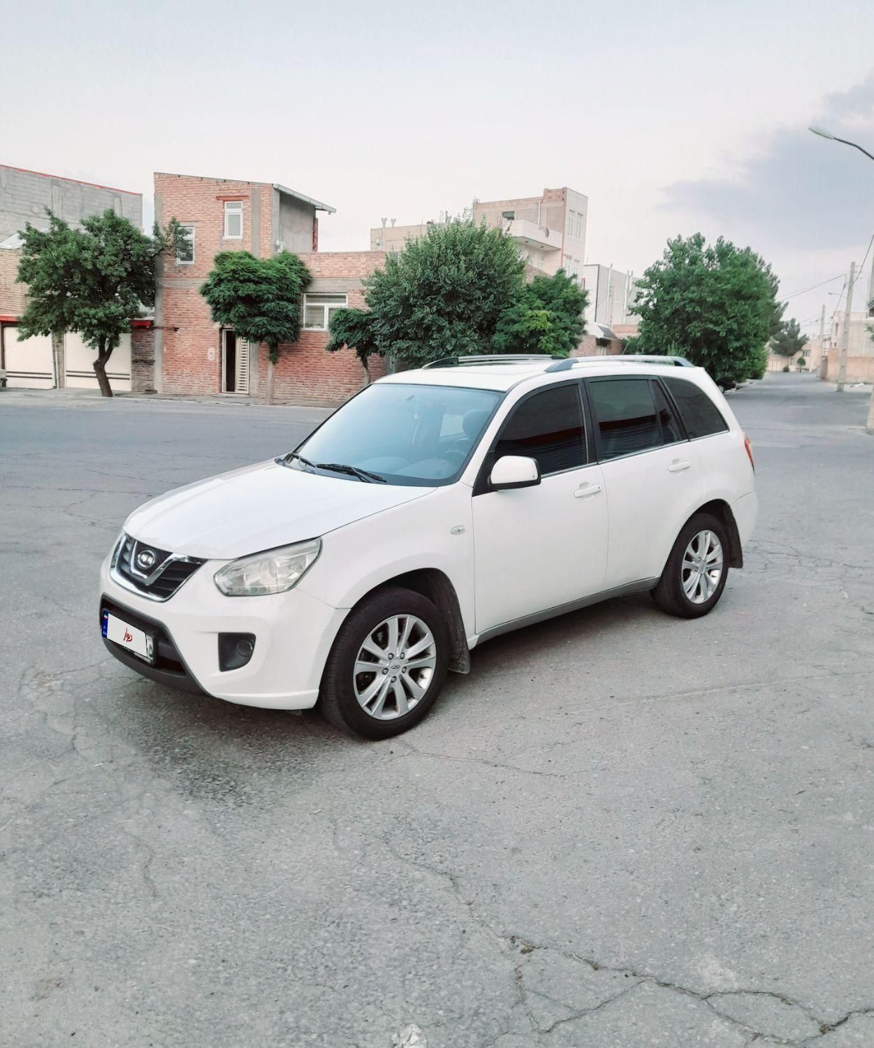 خودرو ام وی ام، X33 آگهی ann_18712205