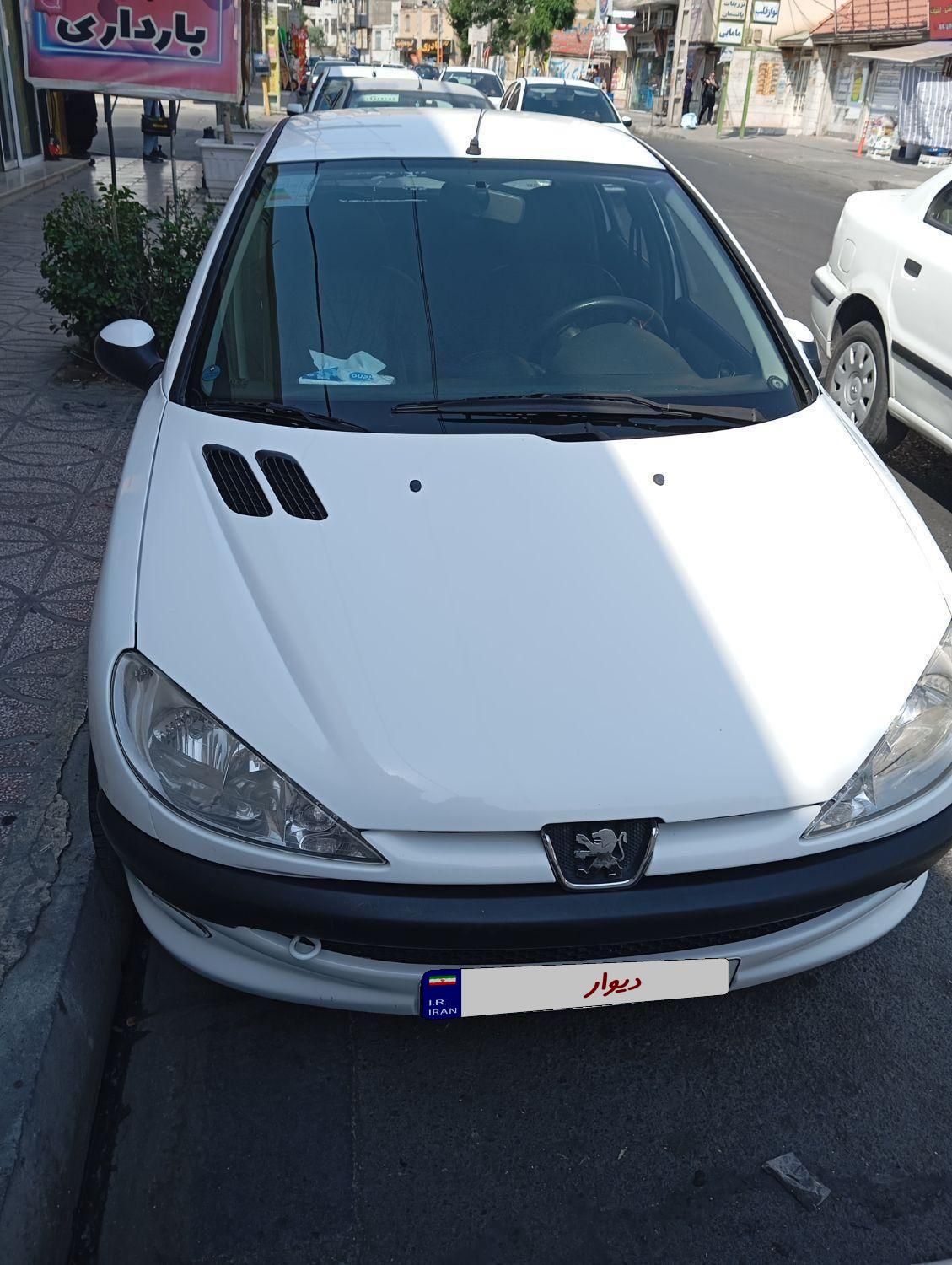پژو ۲۰۶ صندوق دار v8 - 1400