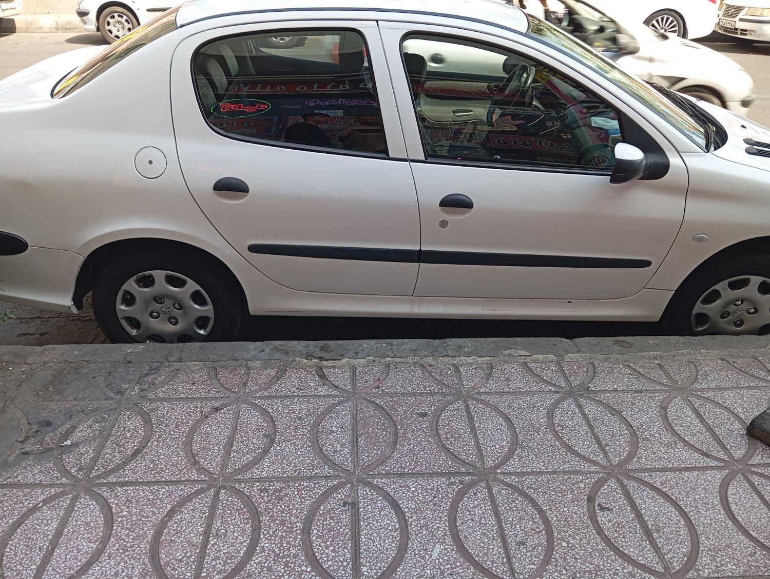 پژو ۲۰۶ صندوق دار v8 - 1400