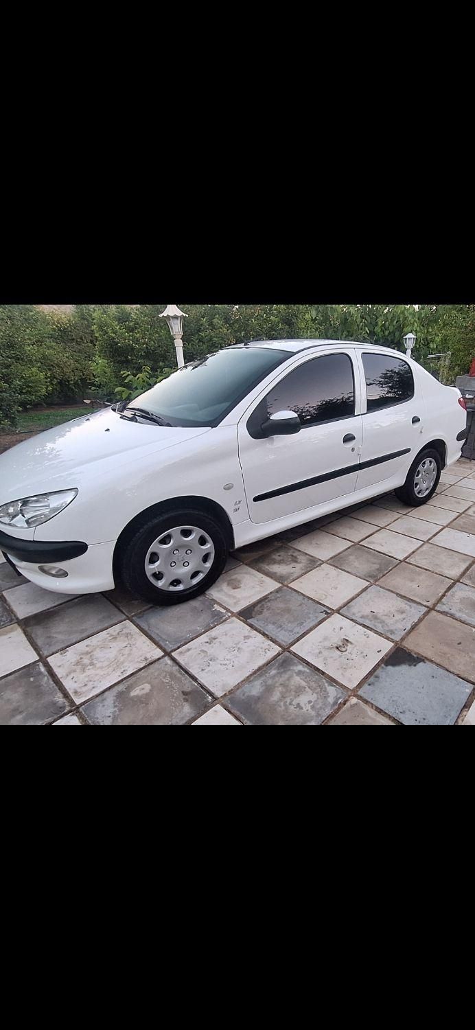 پژو ۲۰۶ صندوق دار v8 - 1396
