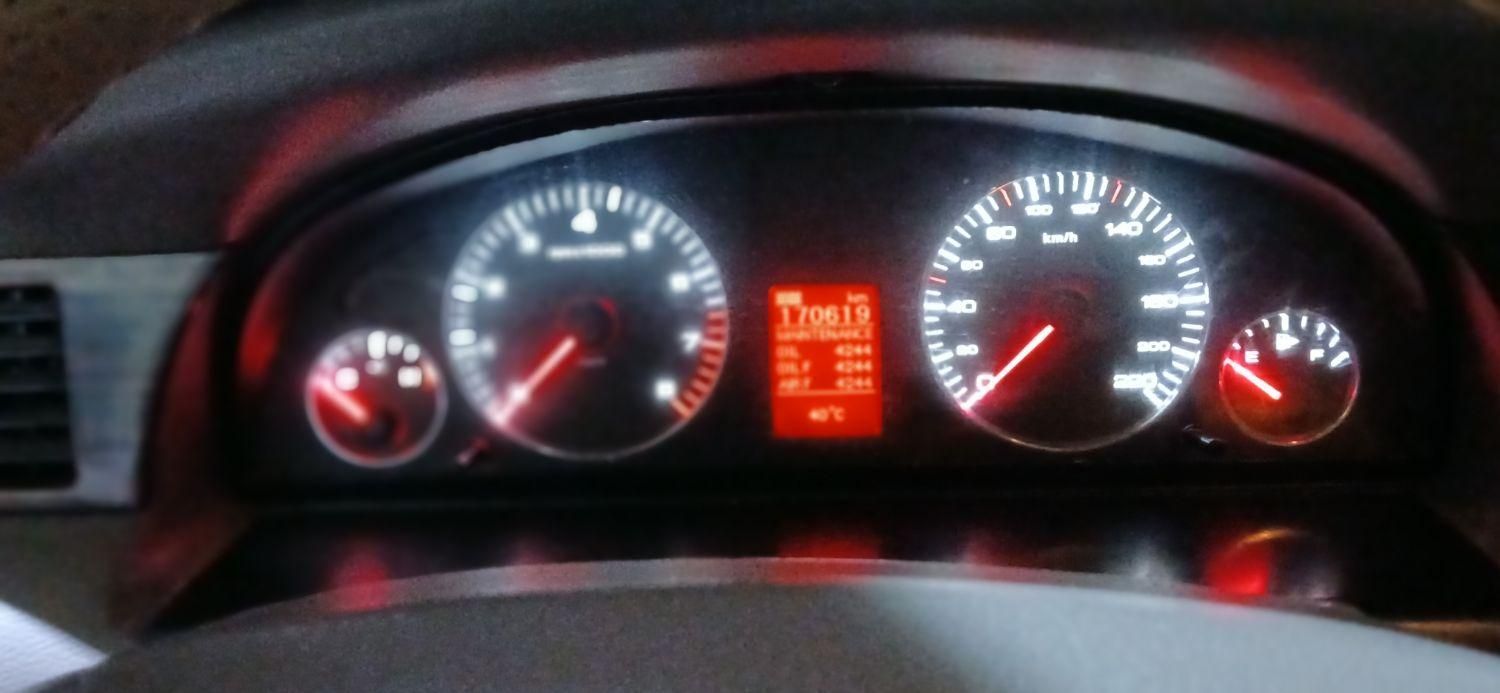 سمند LX XU7 - 1396