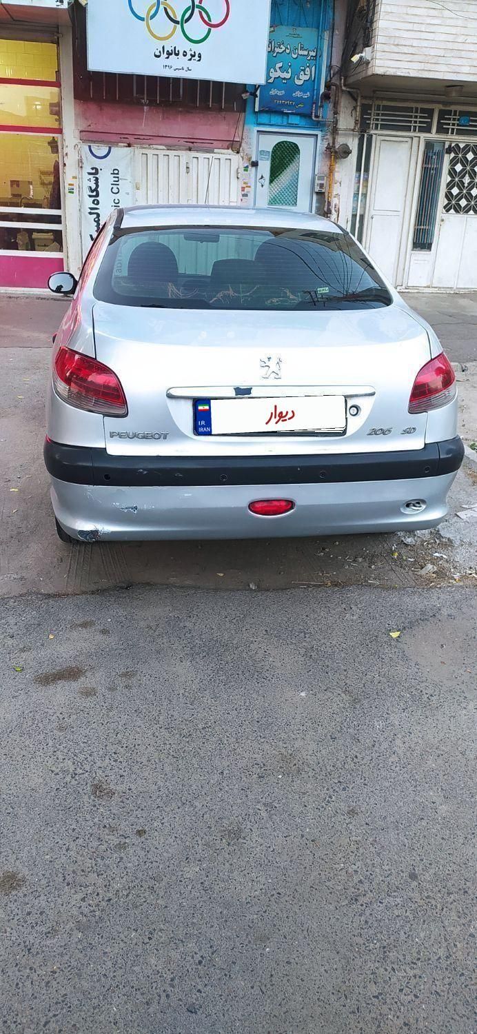 پژو ۲۰۶ صندوق دار v8 - 1390