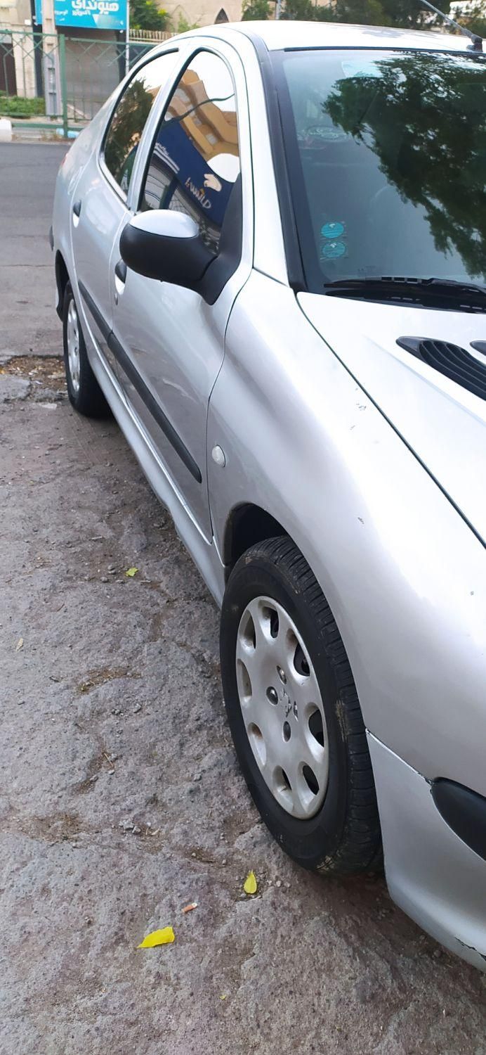 پژو ۲۰۶ صندوق دار v8 - 1390
