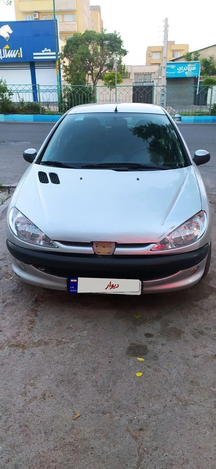 پژو ۲۰۶ صندوق دار v8 - 1390