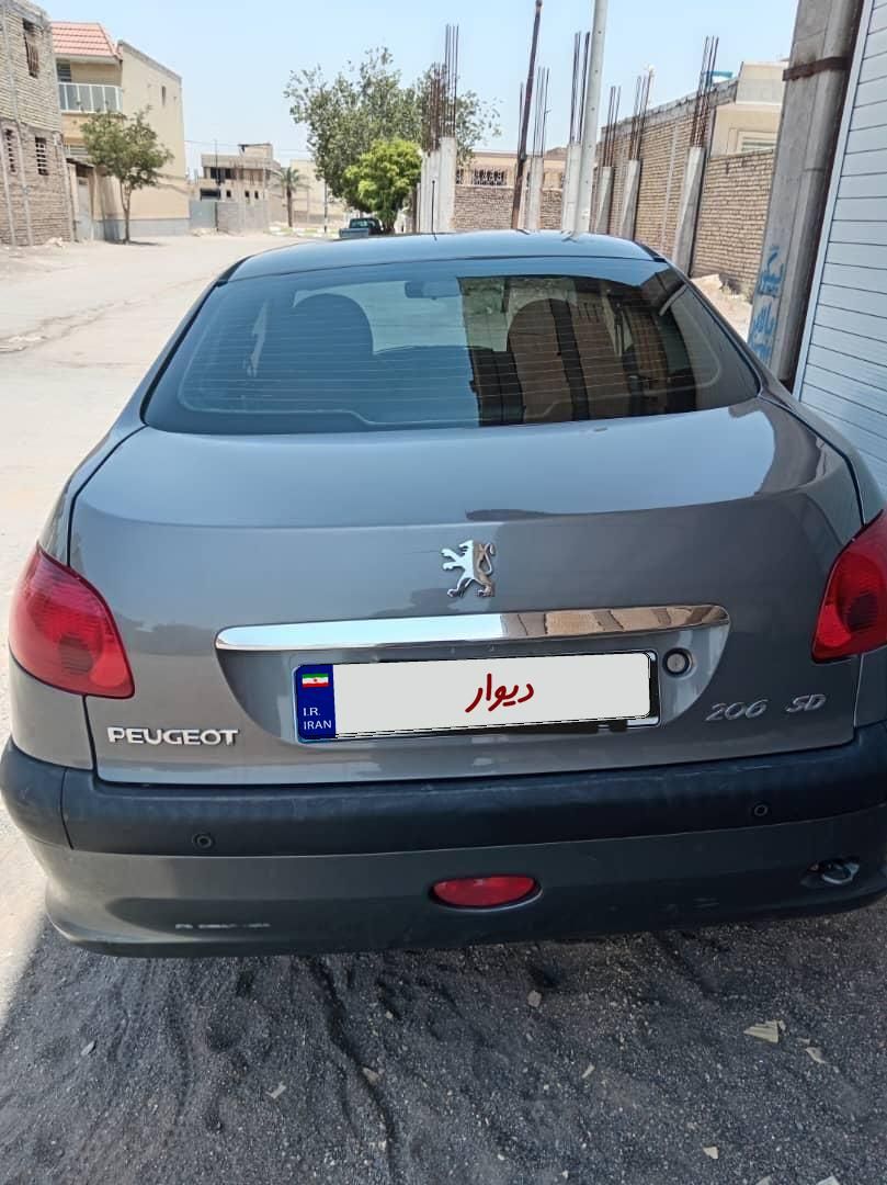 پژو ۲۰۶ صندوق دار v8 - 1394