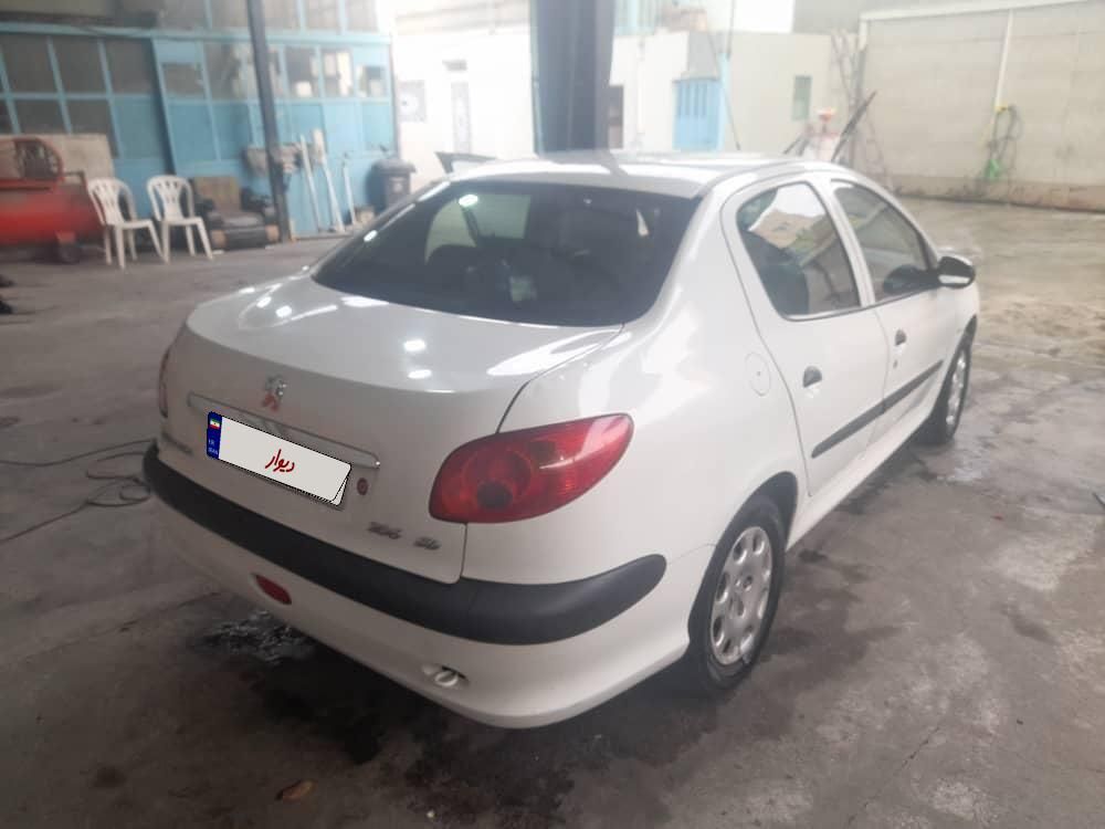 پژو ۲۰۶ صندوق دار v8 - 1395