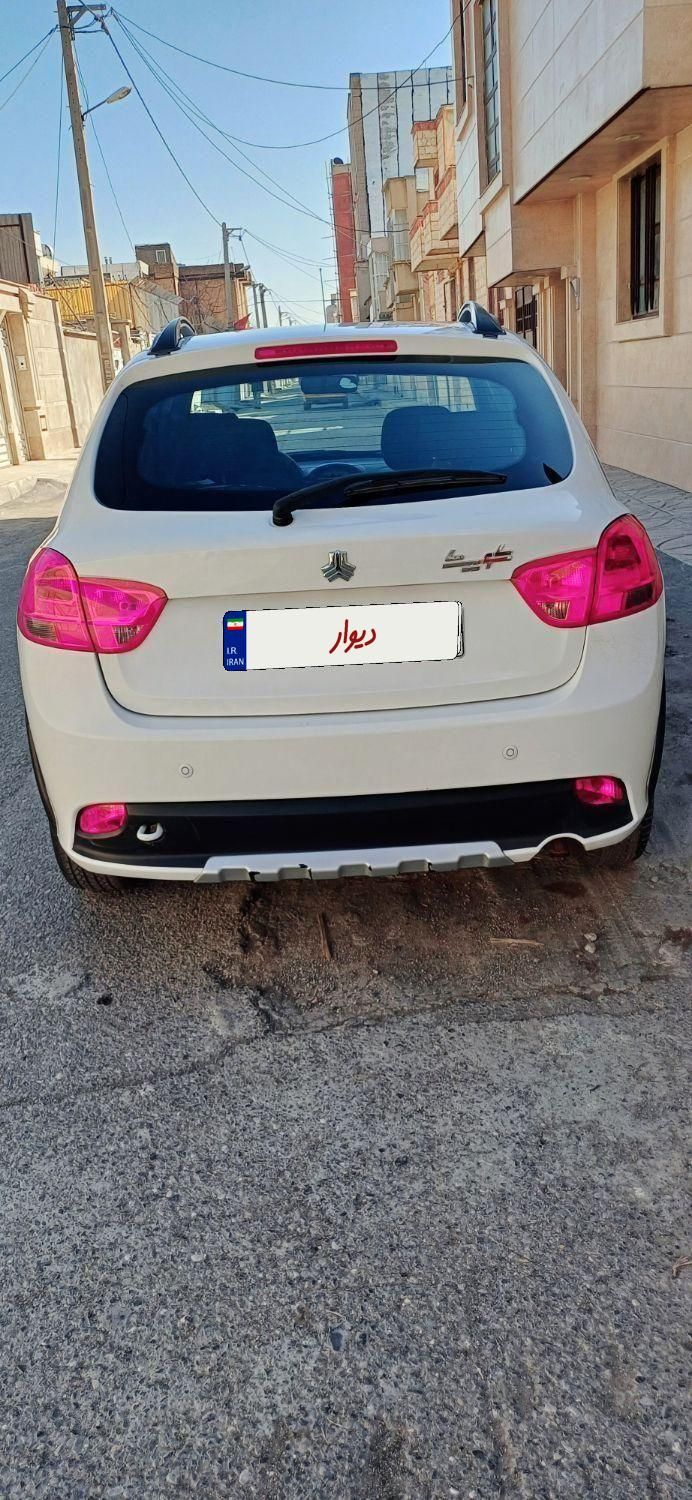 خودرو کوییک، معمولی آگهی ann_18716076