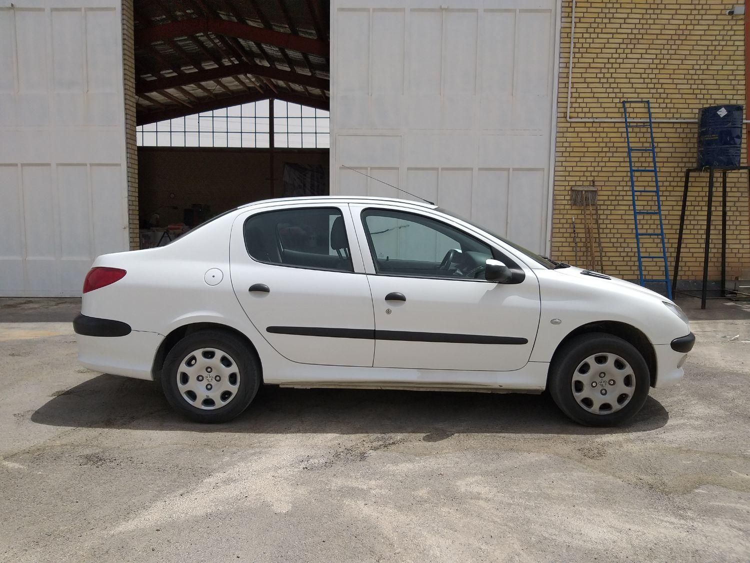 پژو ۲۰۶ صندوق دار v8 - 1399