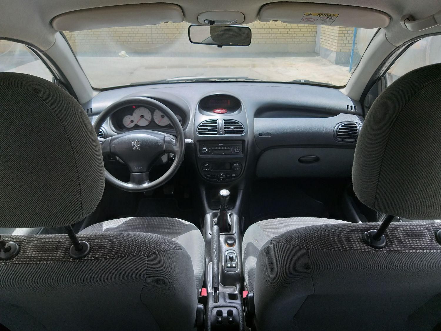 پژو ۲۰۶ صندوق دار v8 - 1399