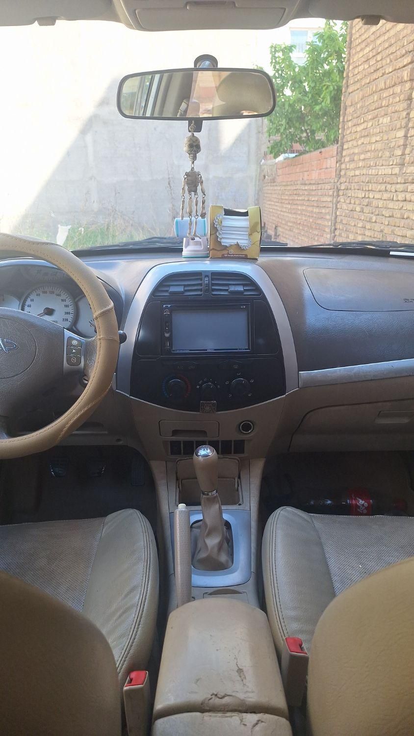 ام وی ام X33 دنده‌ای ساده - 1391