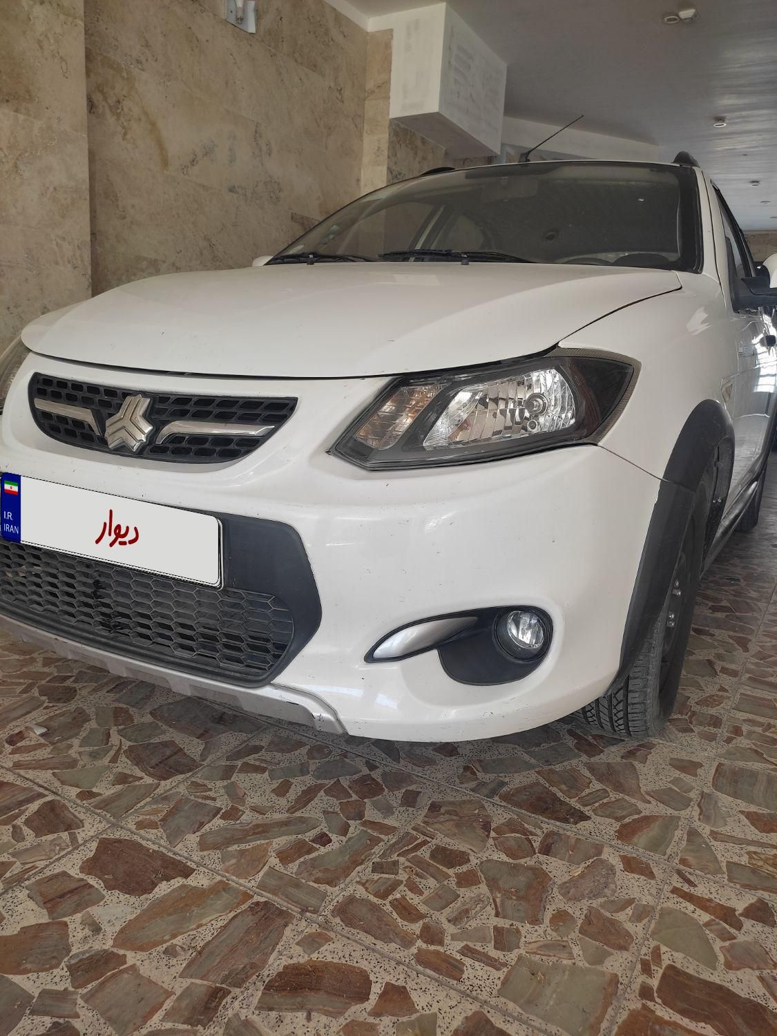 خودرو کوییک، معمولی آگهی ann_18716926