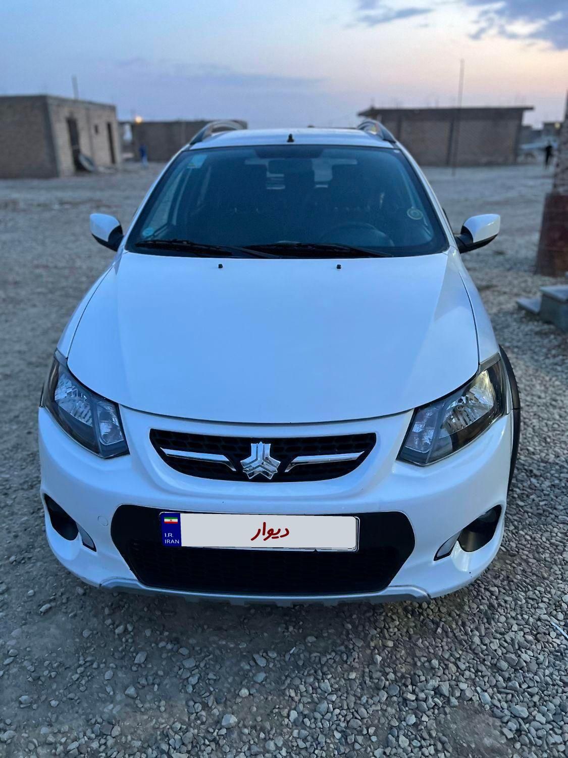 خودرو کوییک، معمولی آگهی ann_18718224