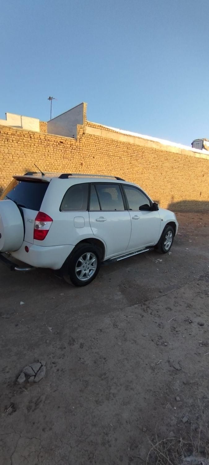 ام وی ام X33 دنده‌ای ساده - 1391