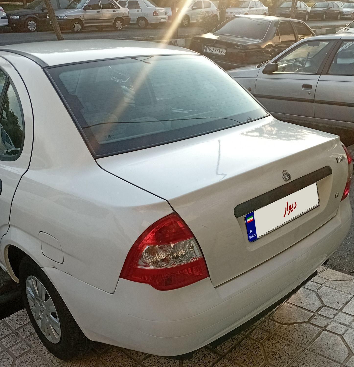 تیبا صندوق دار SX - 1400