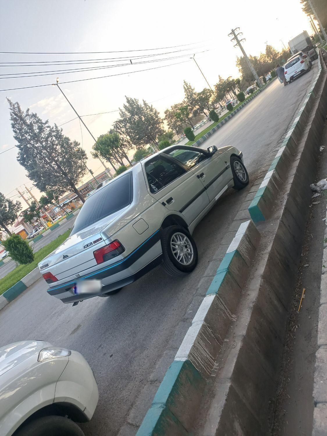 پژو 405 GLX - 1385