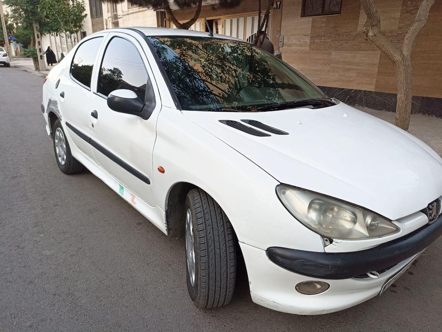 پژو ۲۰۶ صندوق دار v8 - 1391