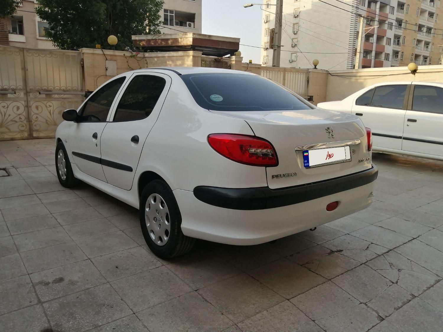 پژو ۲۰۶ صندوق دار v8 - 1400